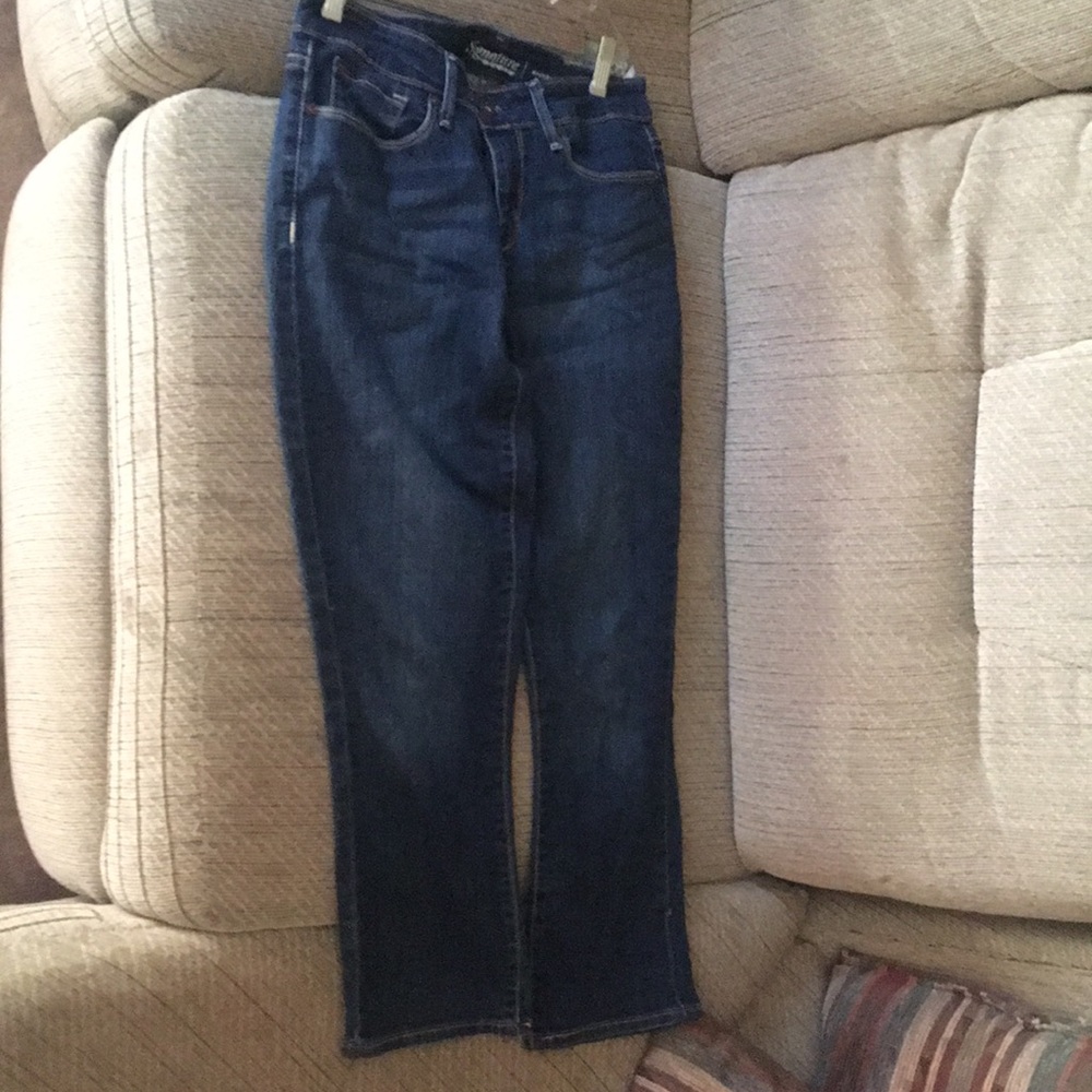 Signature Levi's Strauss Modern Capri Size 6 Denim Jeans Blue Womens Size 6